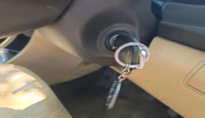 2014 Hyundai Verna FLUIDIC 1.6 CRDI SX, Diesel, Manual, 1,13,633 km, interior