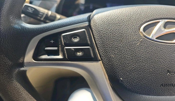 2014 Hyundai Verna FLUIDIC 1.6 CRDI SX, Diesel, Manual, 1,13,633 km, interior