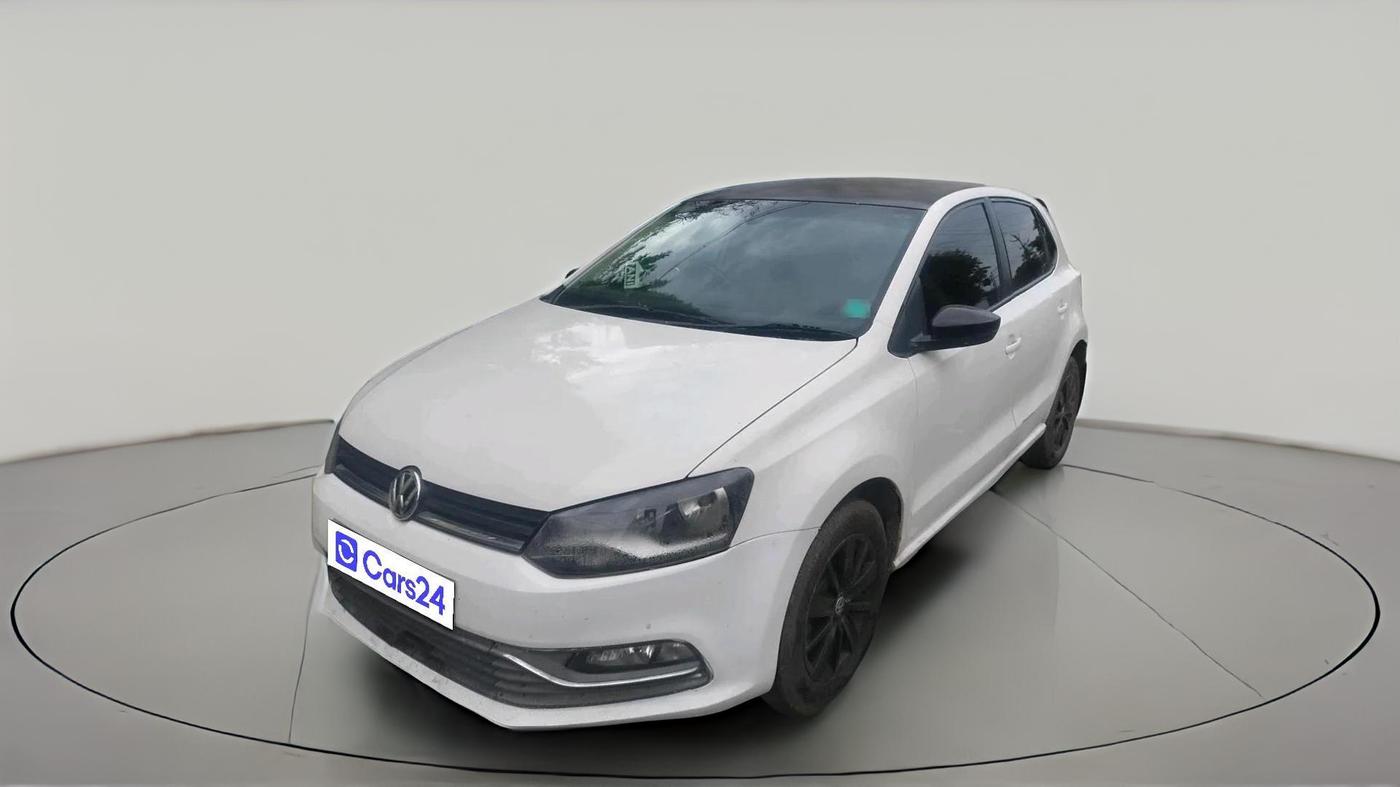 2016 Volkswagen Polo HIGHLINE1.5L, Diesel, Manual, 1,12,465 km, exterior
