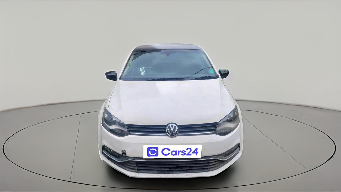 2016 Volkswagen Polo HIGHLINE1.5L, Diesel, Manual, 1,12,465 km, exterior