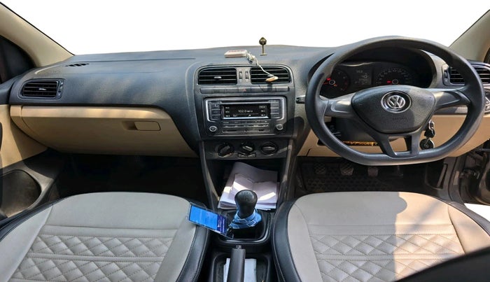 2017 Volkswagen Ameo COMFORTLINE 1.2L, Petrol, Manual, 97,463 km, interior