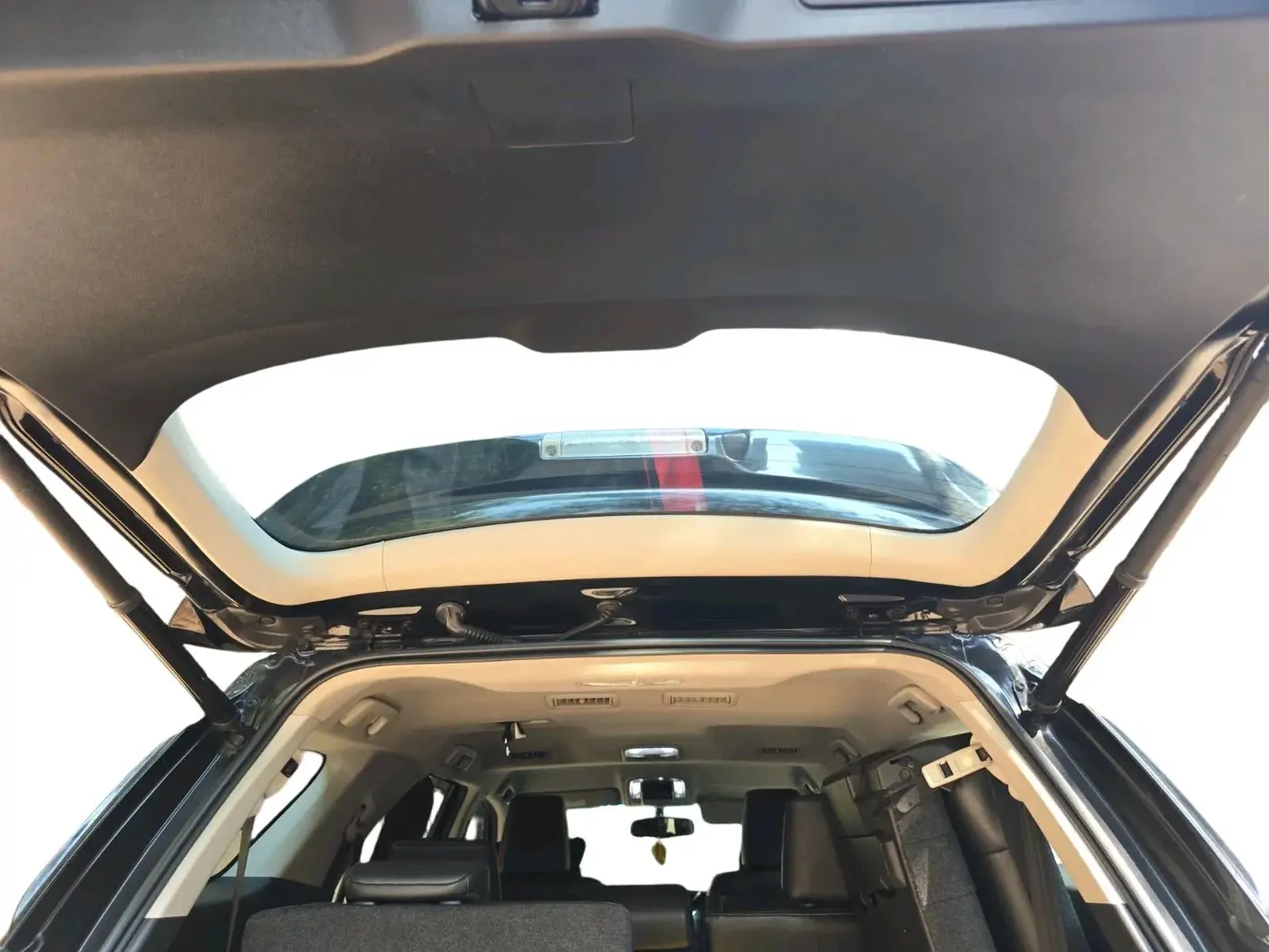 2021 Toyota Fortuner 4X2 AT 2.8 DIESEL, Diesel, Automatic, 95,983 km, exterior