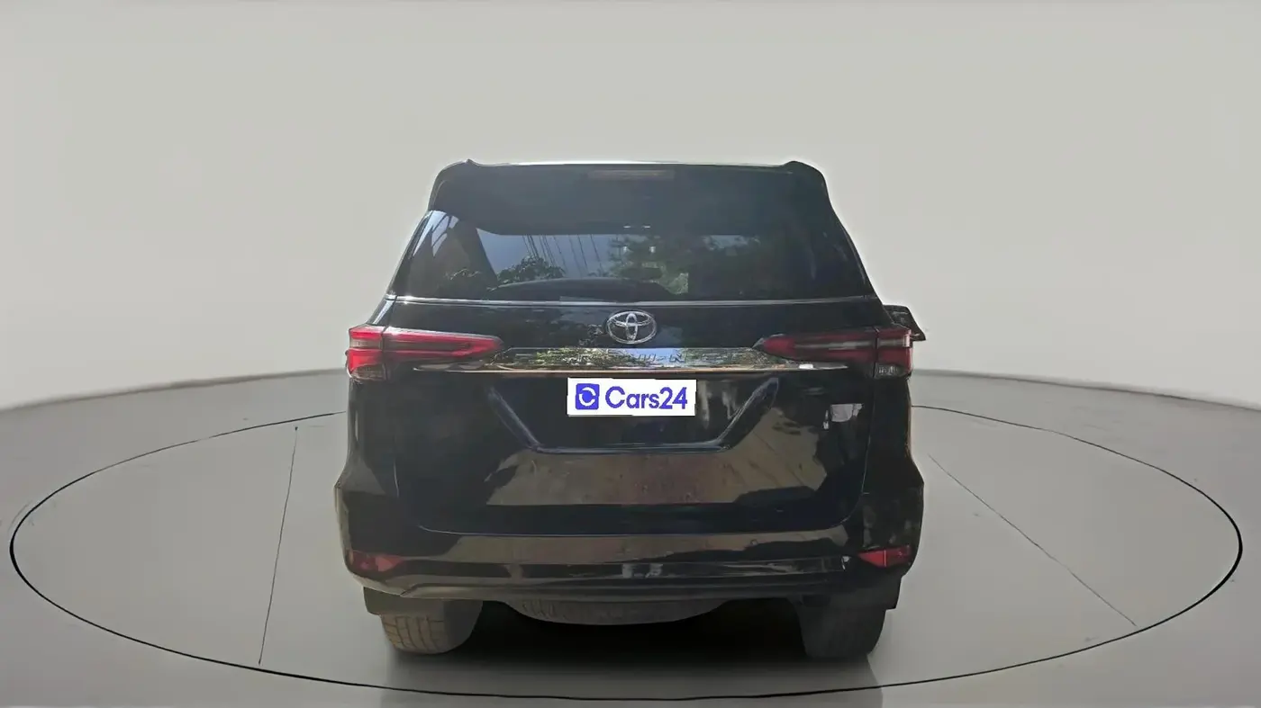 2021 Toyota Fortuner 4X2 AT 2.8 DIESEL, Diesel, Automatic, 95,983 km, exterior