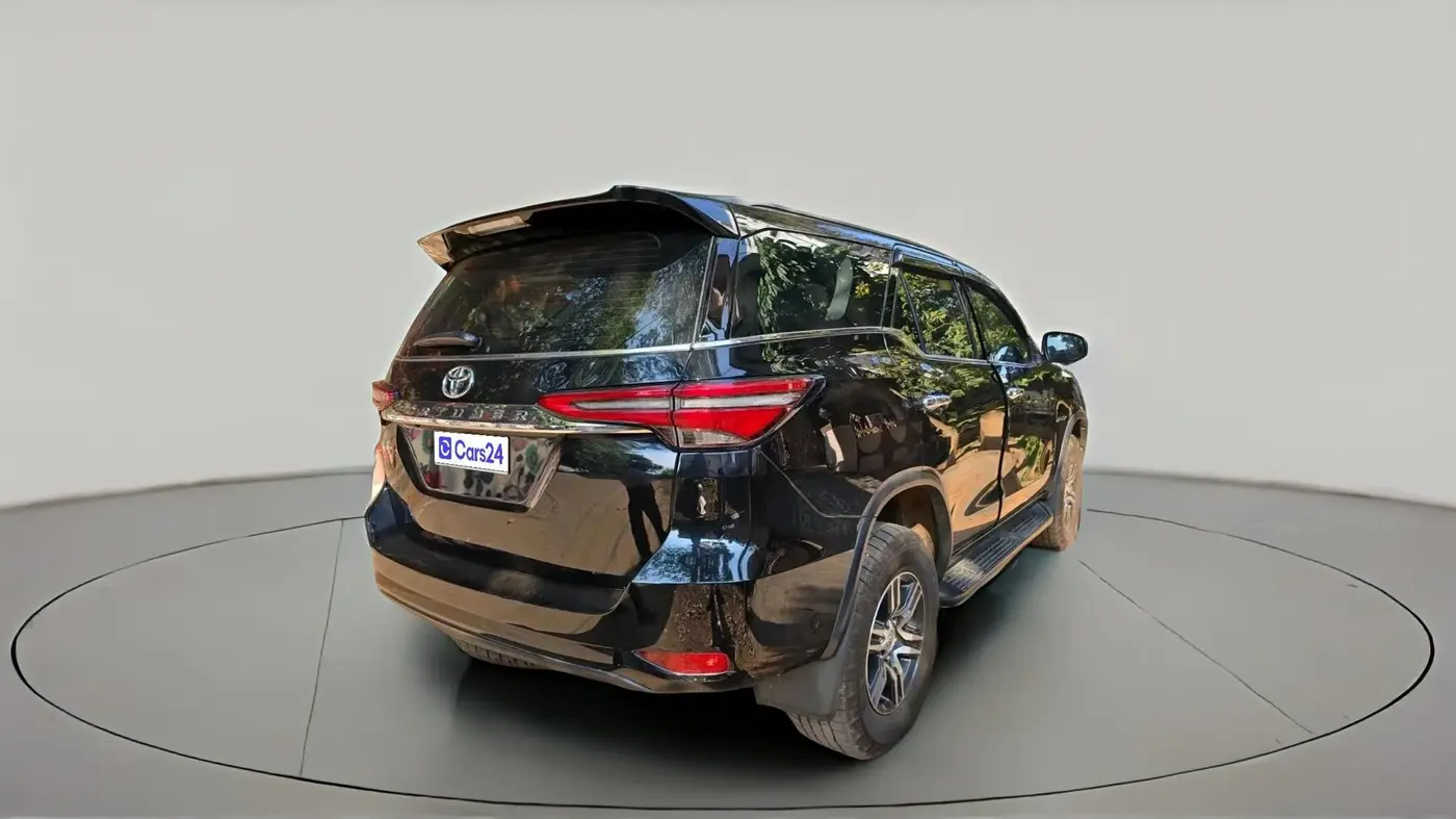 2021 Toyota Fortuner 4X2 AT 2.8 DIESEL, Diesel, Automatic, 95,983 km, exterior