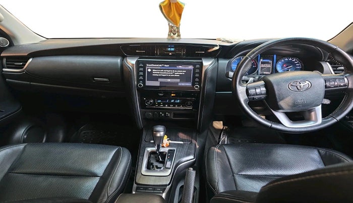 2021 Toyota Fortuner 4X2 AT 2.8 DIESEL, Diesel, Automatic, 95,983 km, interior