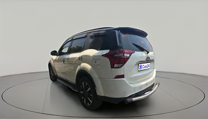 2019 Mahindra XUV500 W11 AT, Diesel, Automatic, 1,35,454 km, exterior