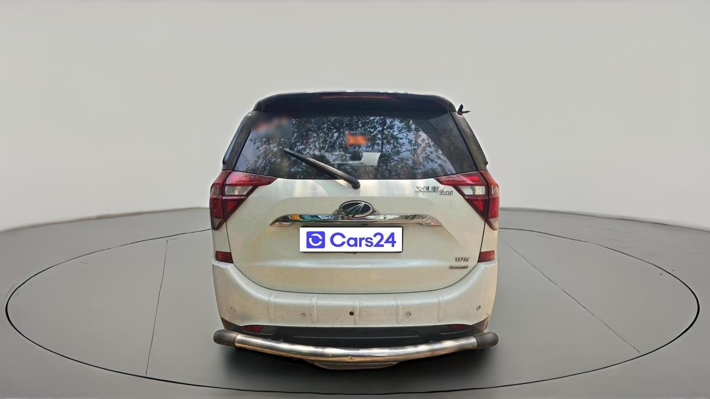 2019 Mahindra XUV500 W11 AT, Diesel, Automatic, 1,35,454 km, exterior