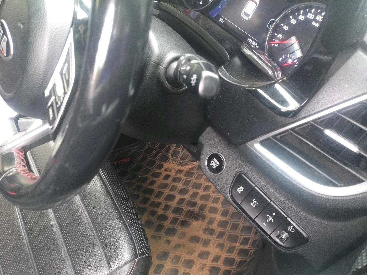 2021 KIA SELTOS GTX PLUS AT 1.5 DIESEL, Diesel, Automatic, 1,01,487 km, interior