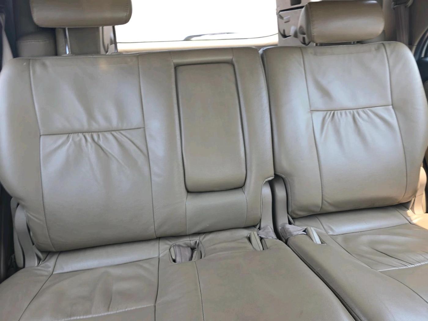 2014 Toyota Fortuner 3.0 4X2 AT, Diesel, Automatic, 1,23,121 km, interior