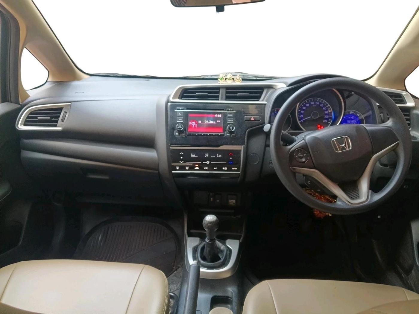 2019 Honda Jazz 1.2L I-VTEC V, Petrol, Manual, 57,323 km, interior