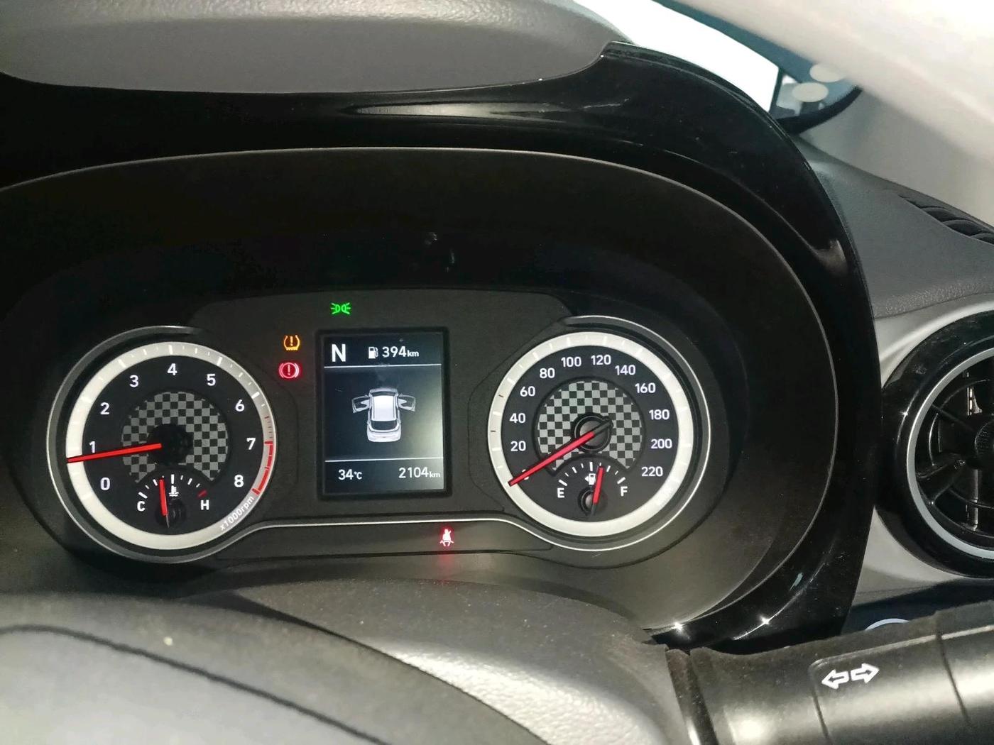 2025 Hyundai GRAND I10 NIOS Sportz (O) 1.2 Kappa AMT, Petrol, Automatic, 2,104 km, interior