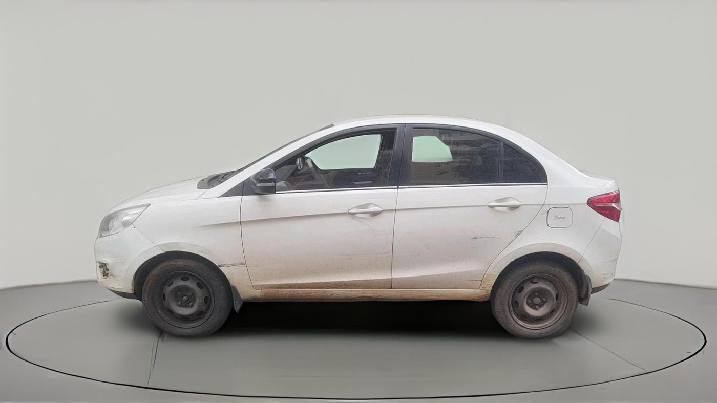 2017 Tata Zest XM PETROL, Petrol, Manual, 2,16,031 km, exterior