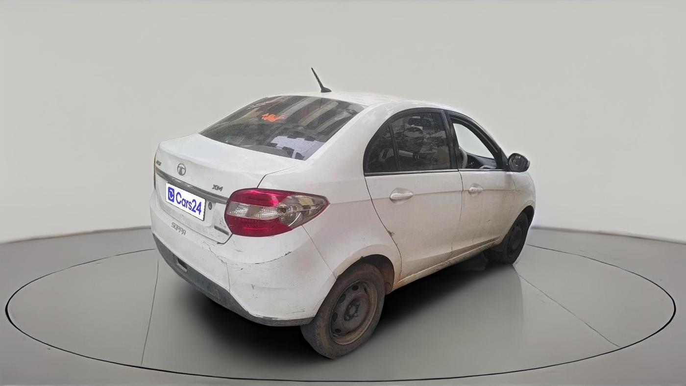 2017 Tata Zest XM PETROL, Petrol, Manual, 2,16,031 km, exterior