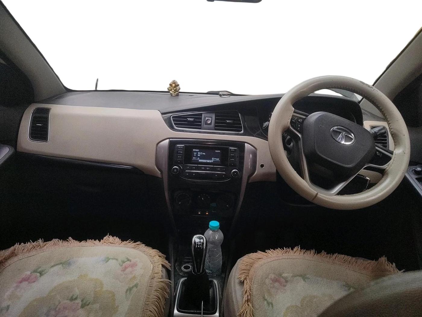 2017 Tata Zest XM PETROL, Petrol, Manual, 2,16,031 km, interior