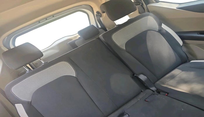 2021 Renault TRIBER RXE MT, Petrol, Manual, 81,525 km, interior