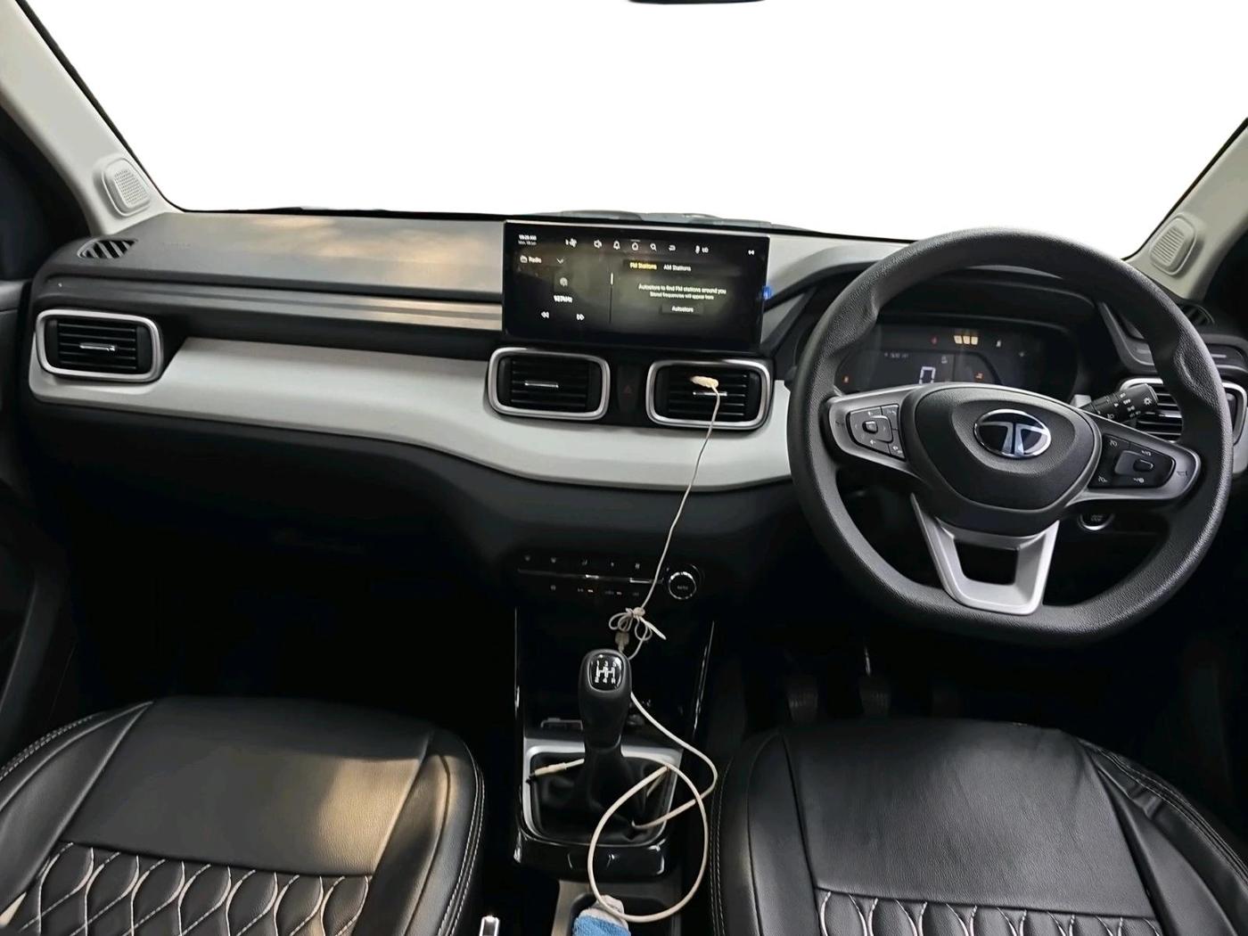 2024 Tata PUNCH Accomplished Plus iCNG, CNG, Manual, 5,672 km, interior
