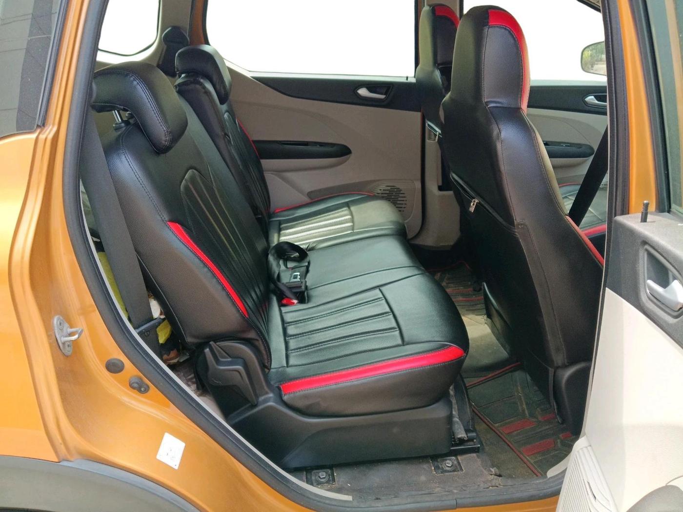 2020 Renault TRIBER RXZ AMT, Petrol, Automatic, 52,897 km, interior