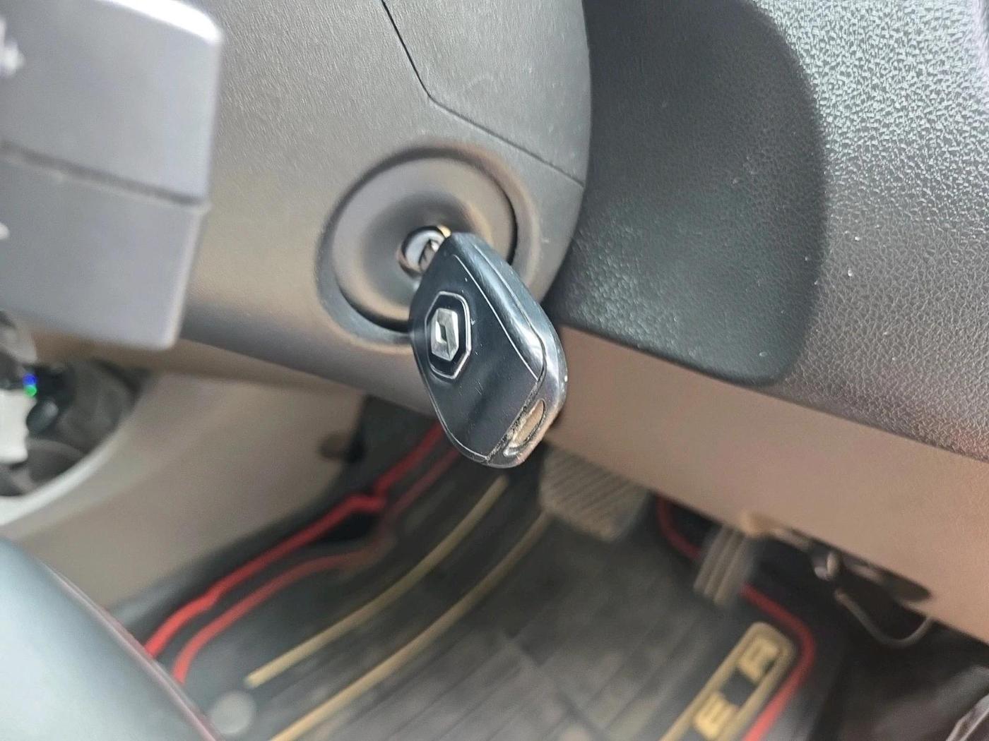 2019 Renault Duster RXS CVT, Petrol, Automatic, 91,869 km, interior
