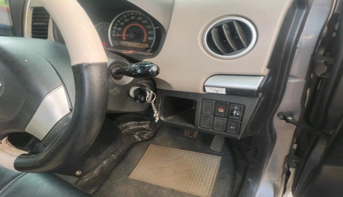 2015 Maruti Wagon R 1.0 VXI, Petrol, Manual, 47,890 km, interior
