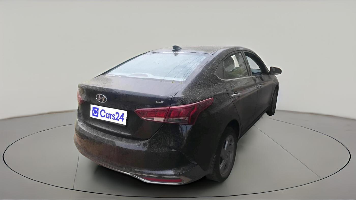 2022 Hyundai Verna SX 1.5 VTVT, Petrol, Manual, 18,516 km, exterior
