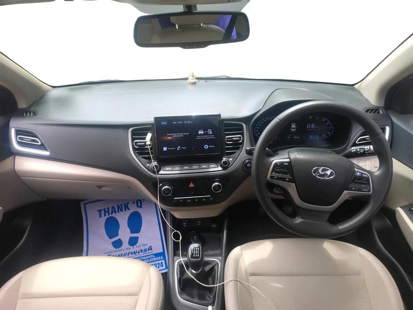 2022 Hyundai Verna SX 1.5 VTVT, Petrol, Manual, 18,516 km, interior