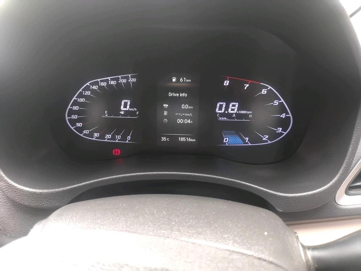 2022 Hyundai Verna SX 1.5 VTVT, Petrol, Manual, 18,516 km, interior