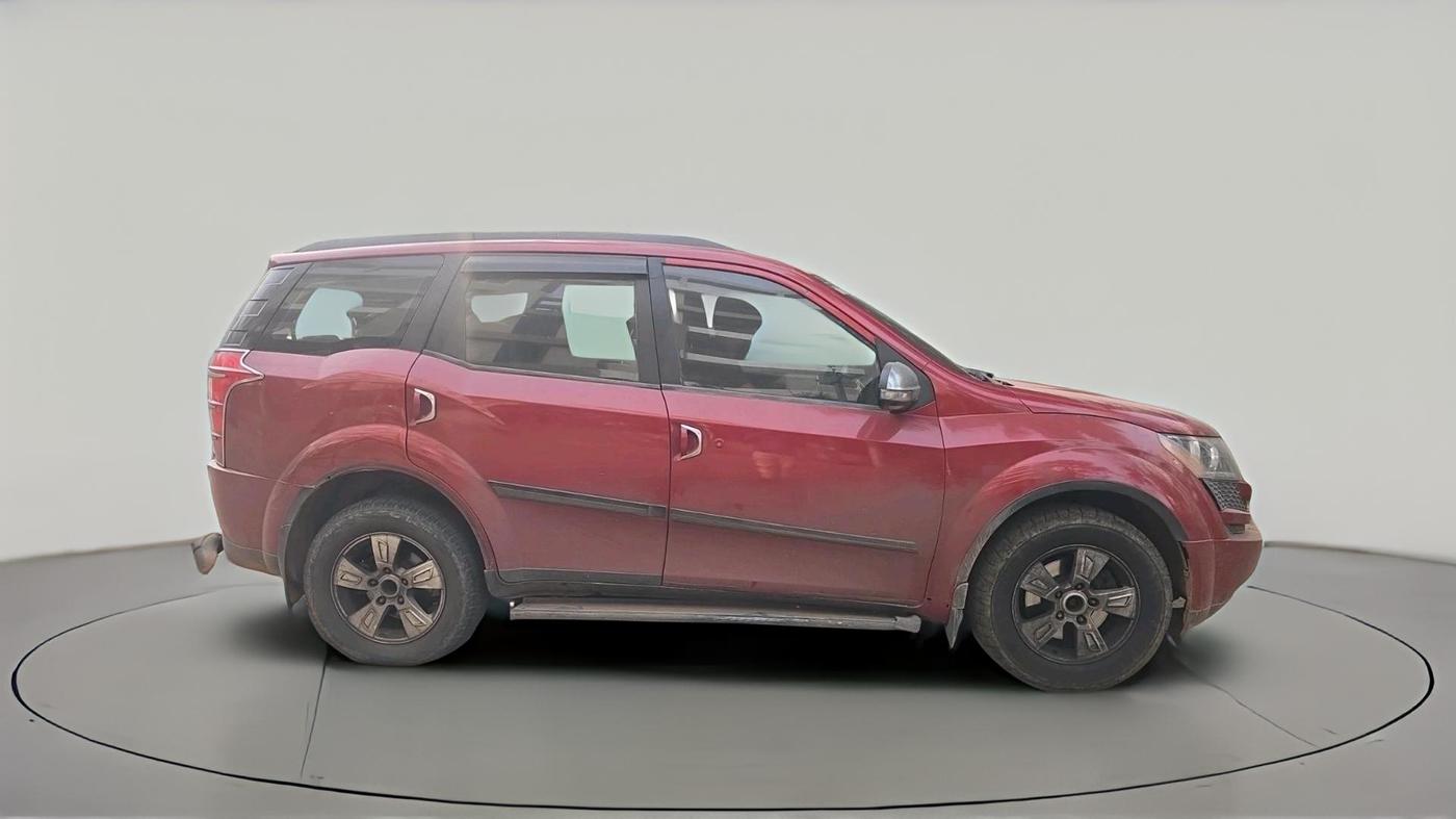 2013 Mahindra XUV500 W8, Diesel, Manual, 1,77,412 km, exterior