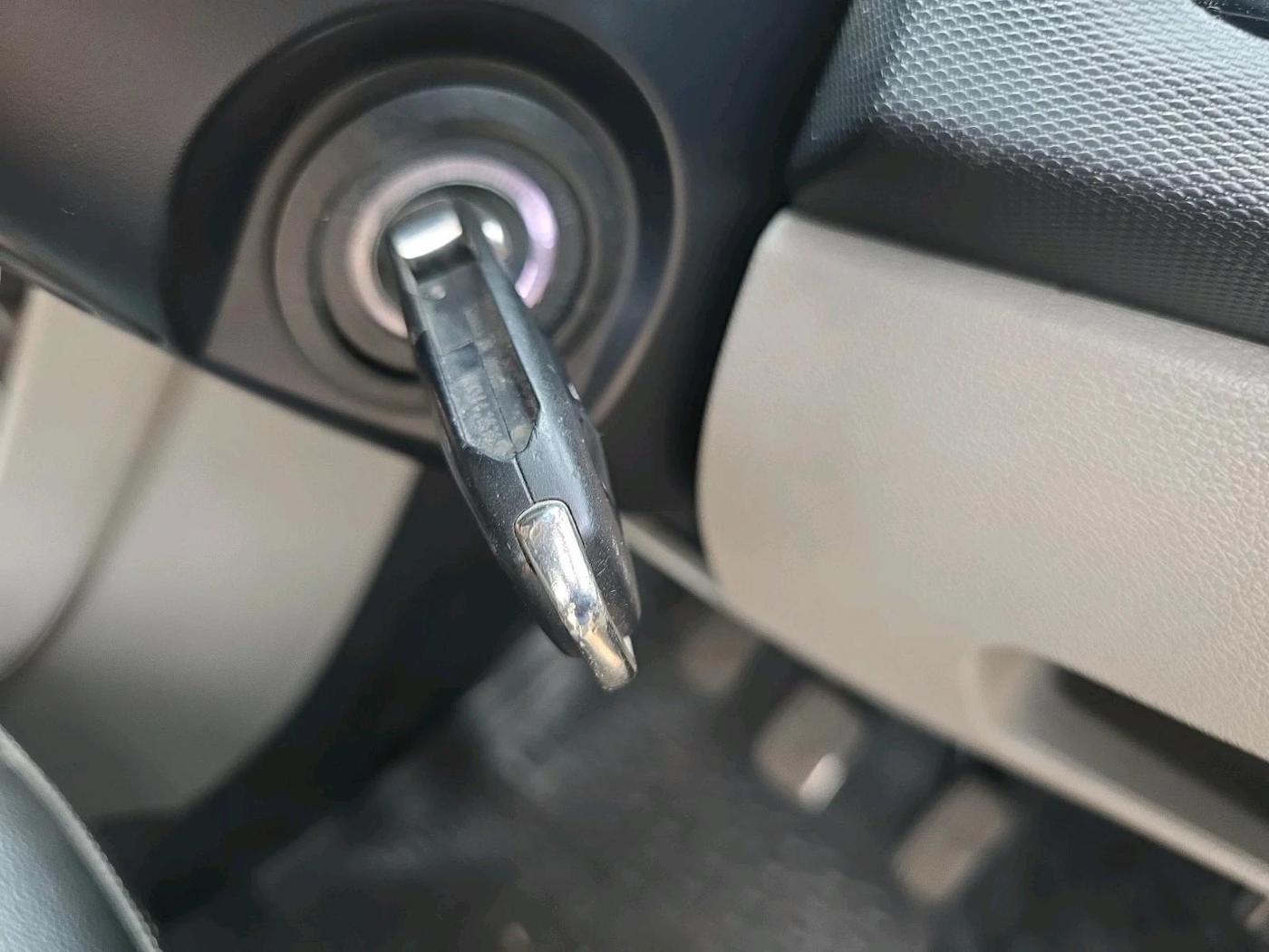 2016 Tata Tiago XZ PETROL, Petrol, Manual, 75,653 km, interior