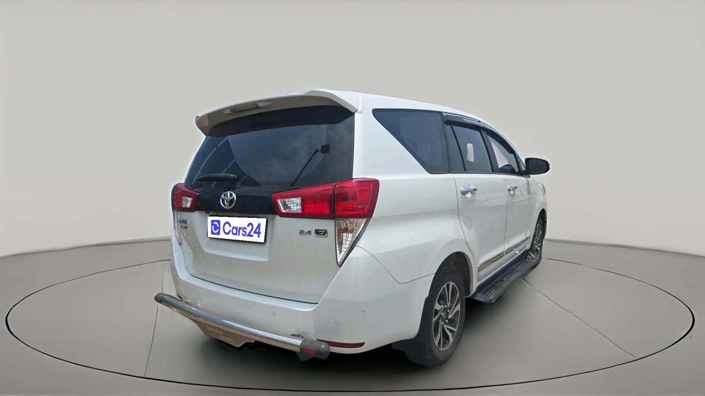 2025 Toyota Innova Crysta GX Plus 7 STR , Diesel, Manual, 29,044 km, exterior