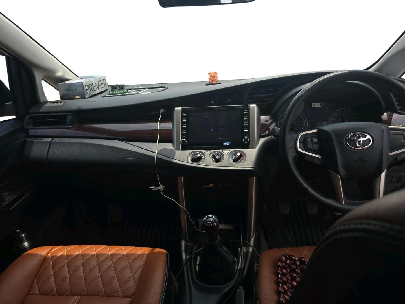 2025 Toyota Innova Crysta GX Plus 7 STR , Diesel, Manual, 29,044 km, interior