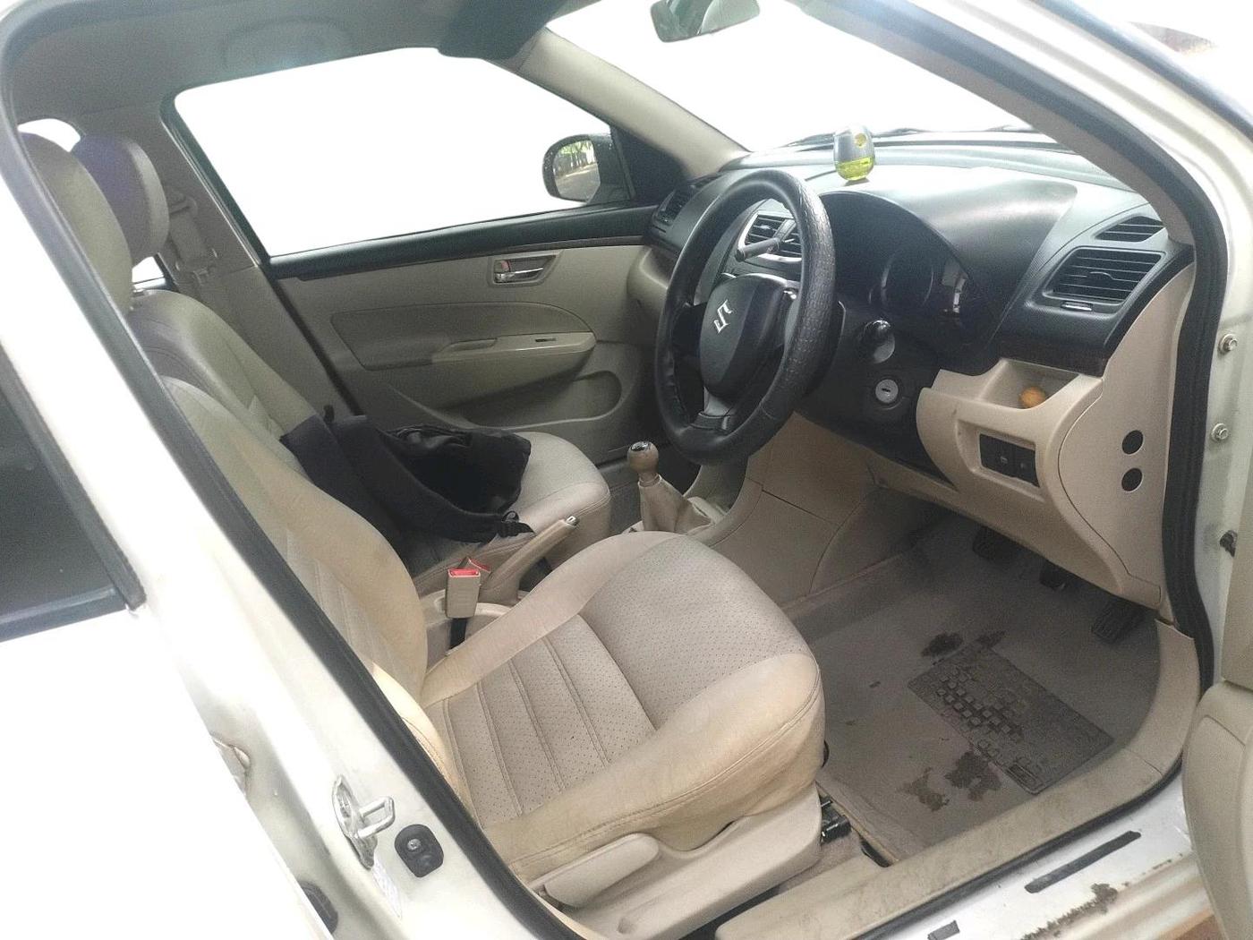 2014 Maruti Swift Dzire VDI, Diesel, Manual, 1,36,929 km, interior
