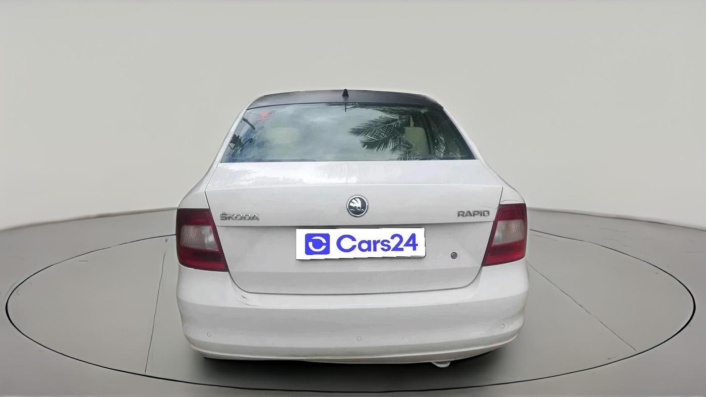 2016 Skoda Rapid 1.5 TDI CR ELEGANCE AT, Diesel, Automatic, 1,61,532 km, exterior