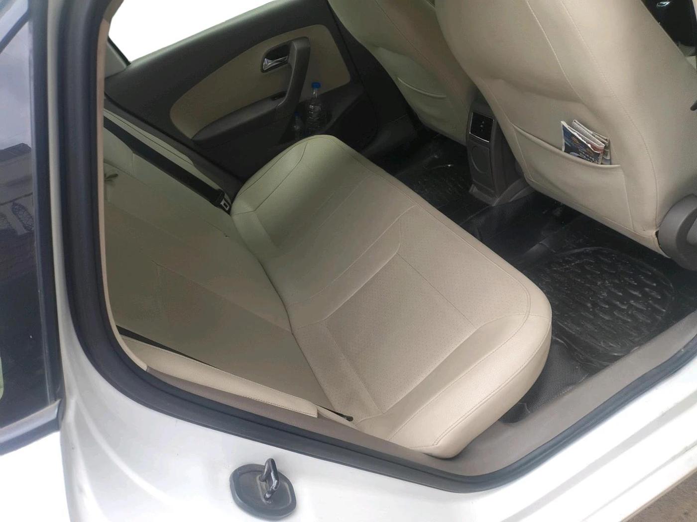 2016 Skoda Rapid 1.5 TDI CR ELEGANCE AT, Diesel, Automatic, 1,61,532 km, interior