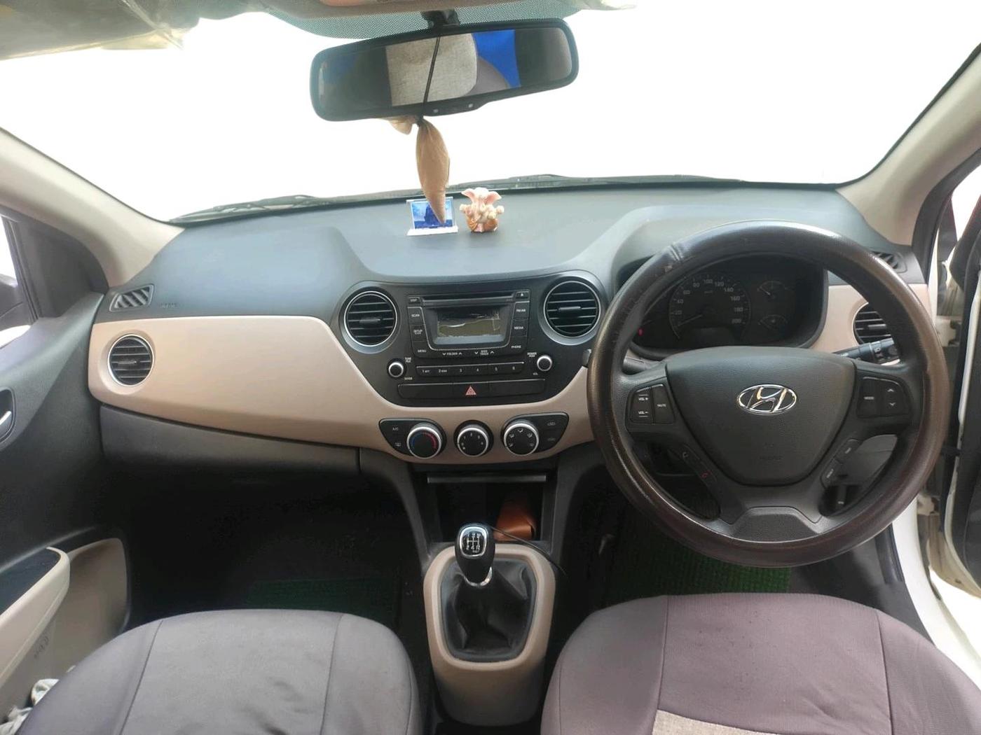 2015 Hyundai Xcent SX 1.2, Petrol, Manual, 34,978 km, interior