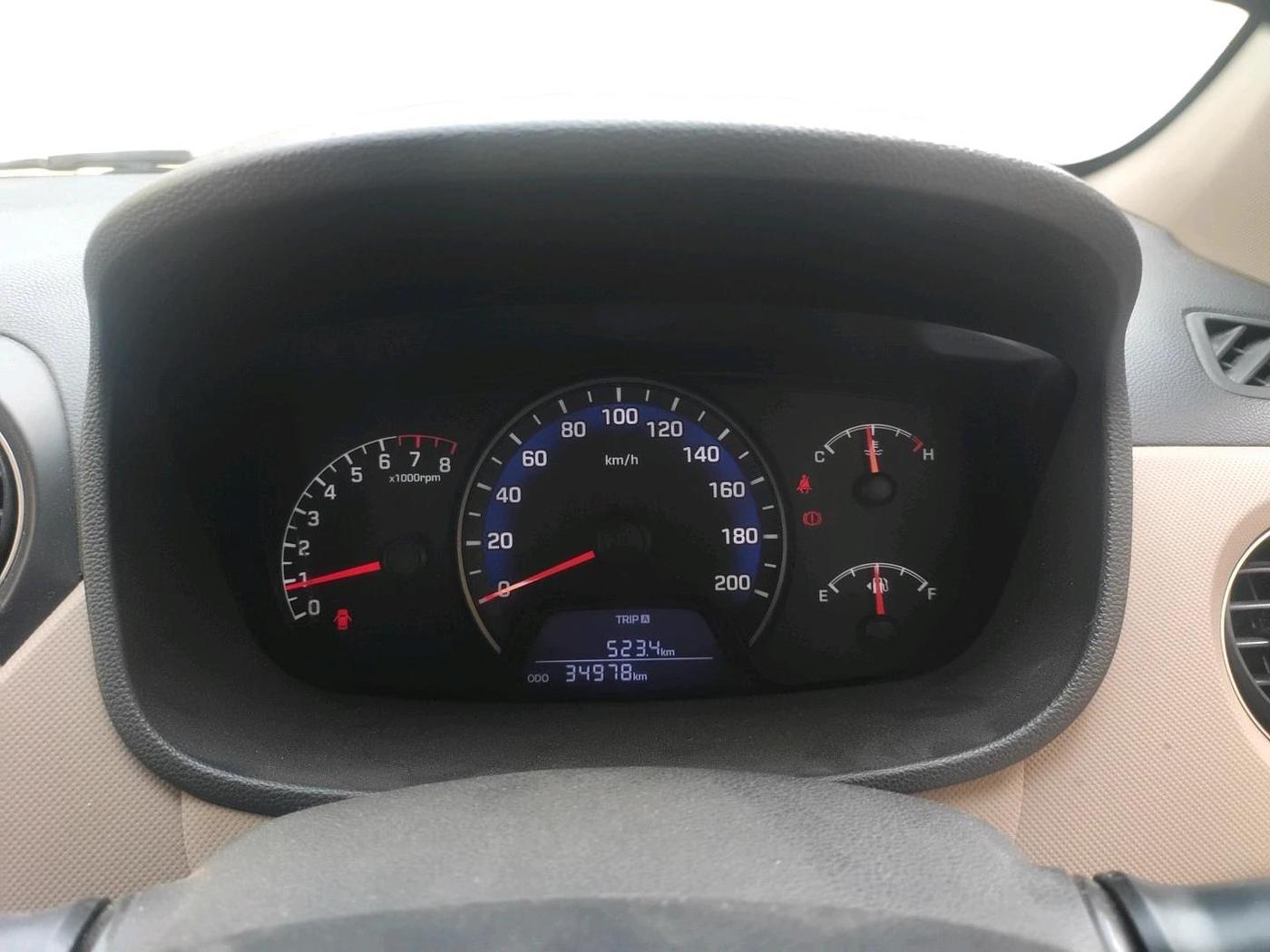 2015 Hyundai Xcent SX 1.2, Petrol, Manual, 34,978 km, interior