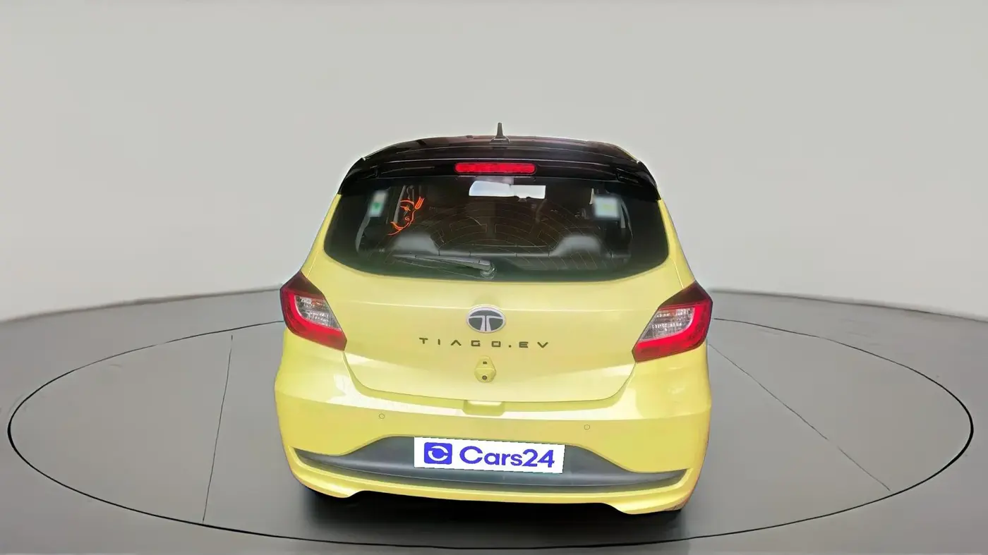 2025 Tata TIAGO EV XZ PLUS TECH LUX LONG RANGE, Electric, Automatic, 16,299 km, exterior