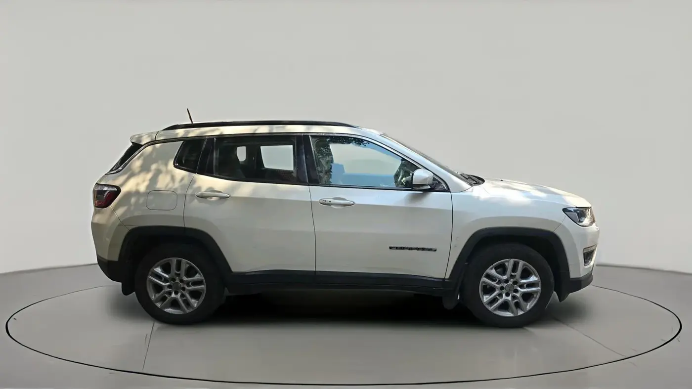 2017 Jeep Compass LIMITED 2.0 DIESEL 4X4, Diesel, Manual, 1,43,089 km, exterior