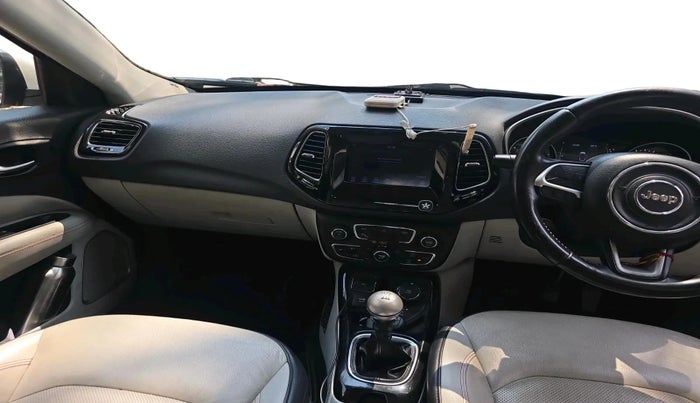 2017 Jeep Compass LIMITED 2.0 DIESEL 4X4, Diesel, Manual, 1,43,089 km, interior