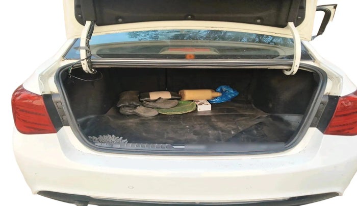 2015 Chevrolet Cruze LTZ AT, Diesel, Automatic, 81,447 km, exterior