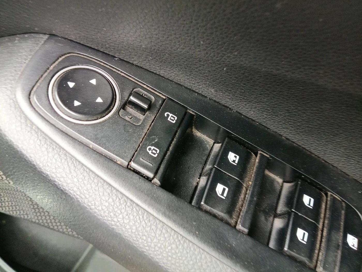 2022 KIA SELTOS HTK 1.5 PETROL, Petrol, Manual, 73,551 km, interior
