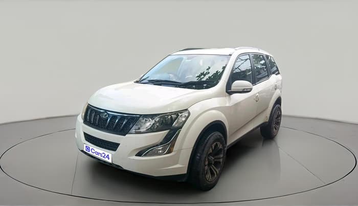 2017 Mahindra XUV500 W6, Diesel, Manual, 1,86,579 km, exterior