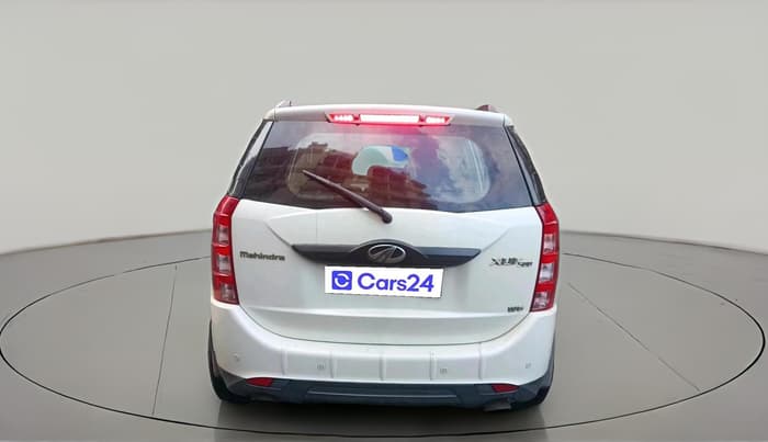 2017 Mahindra XUV500 W6, Diesel, Manual, 1,86,579 km, exterior