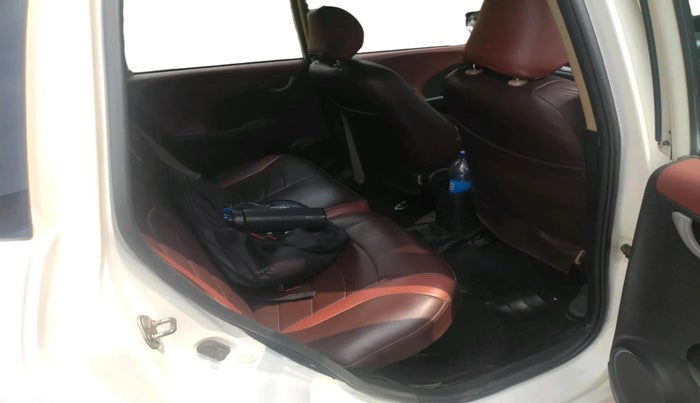 2011 Honda Jazz 1.2L I-VTEC BASE, Petrol, Manual, 1,28,060 km, interior