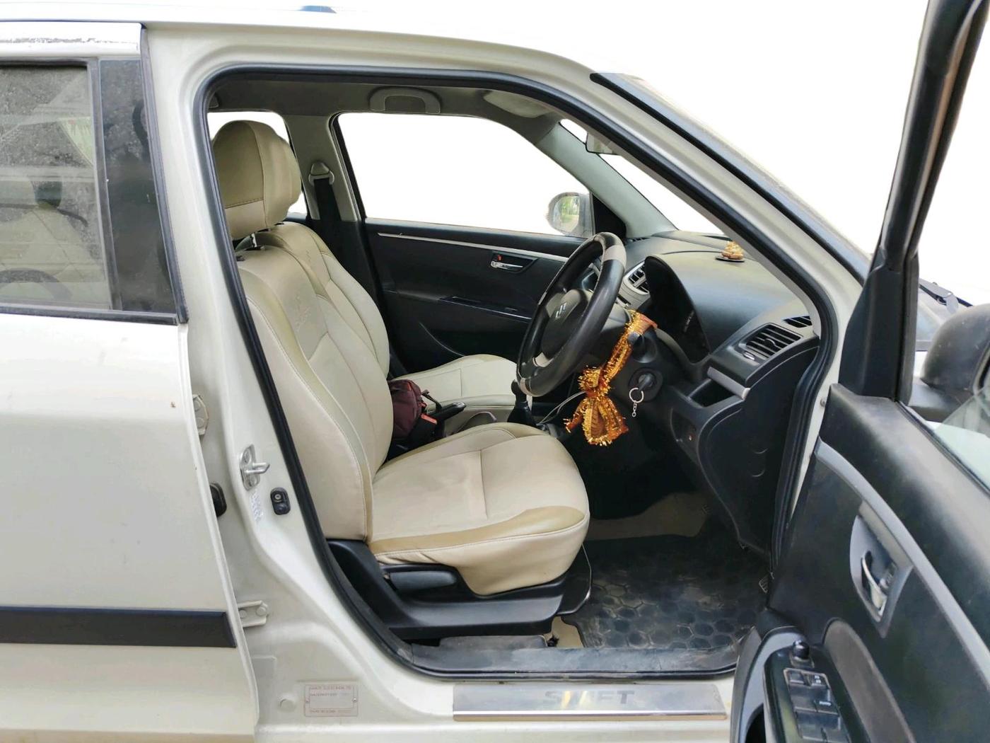 2011 Maruti Swift VXI, Petrol, Manual, 90,712 km, interior