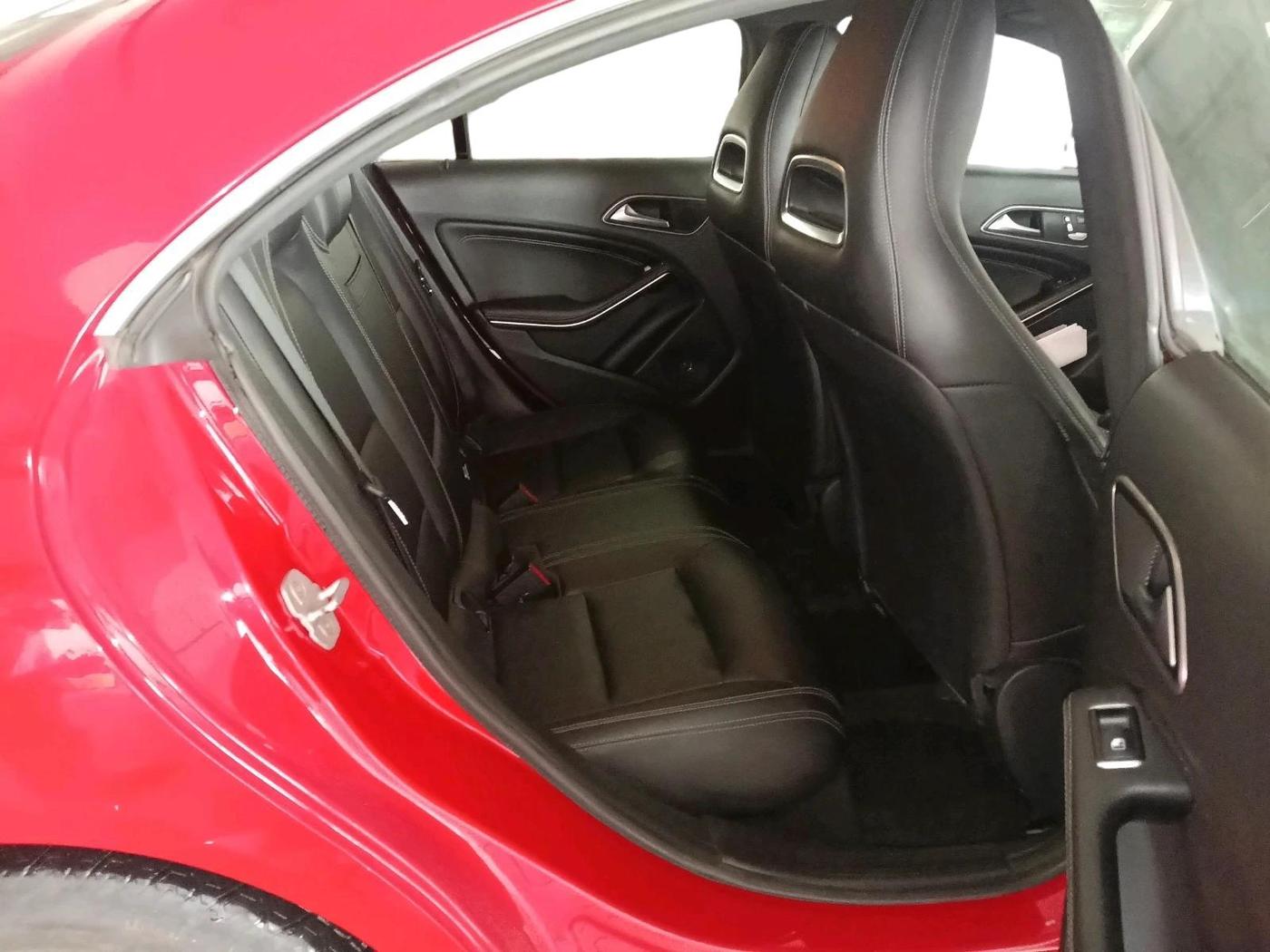 2017 Mercedes Benz CLA Class CLA 200 CDI STYLE, Diesel, Automatic, 91,970 km, interior