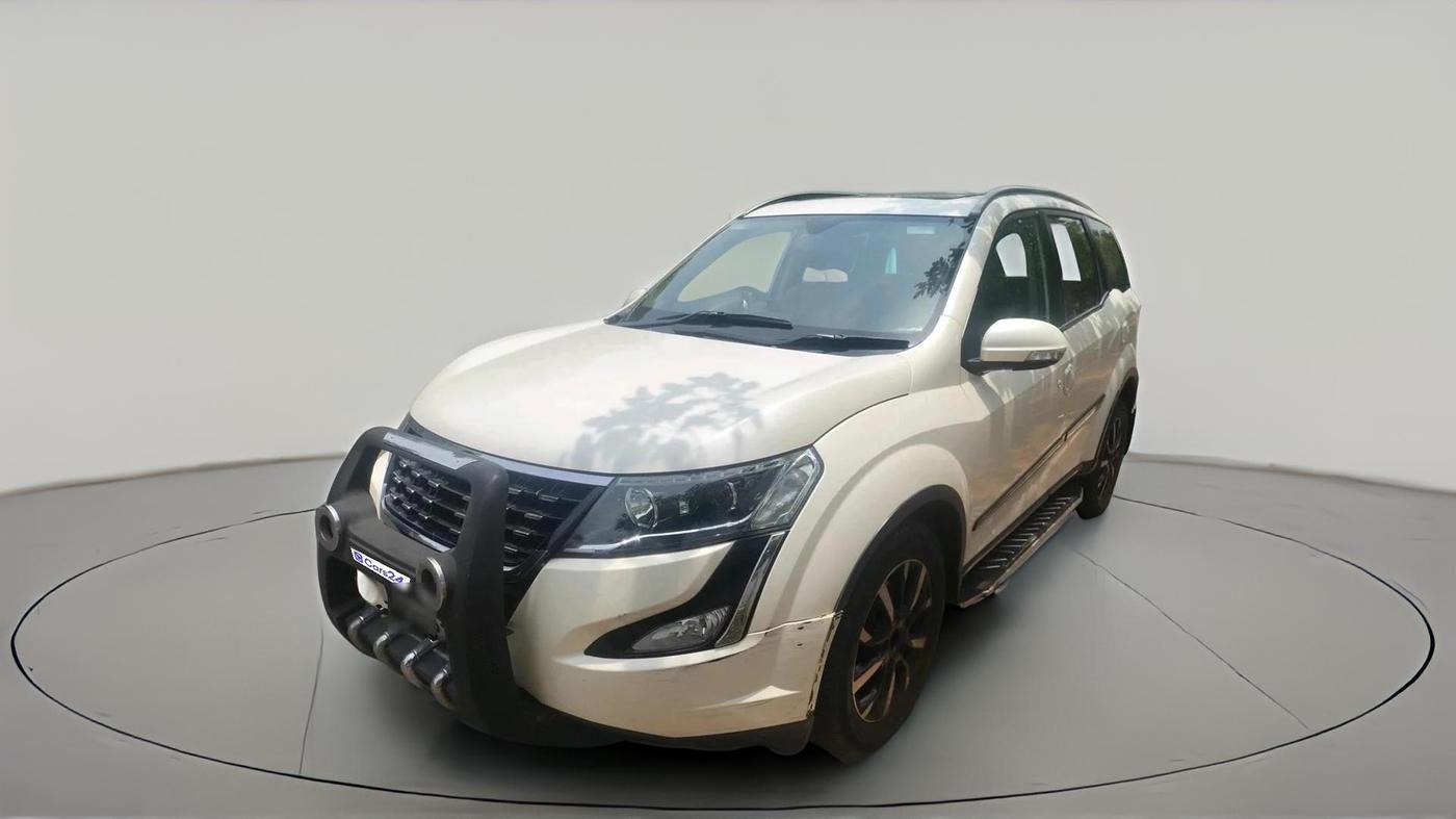 2018 Mahindra XUV500 W11 AT, Diesel, Automatic, 1,46,526 km, exterior