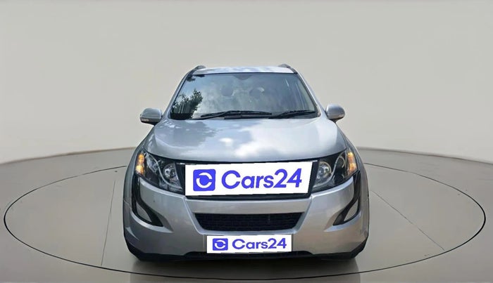 2017 Mahindra XUV500 W6, Diesel, Manual, 82,716 km, exterior