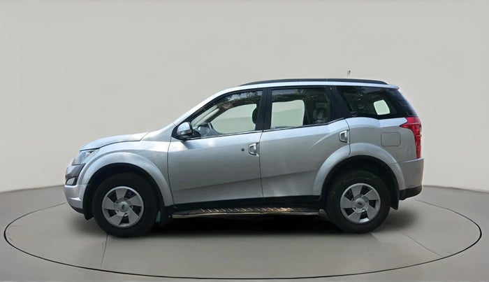 2017 Mahindra XUV500 W6, Diesel, Manual, 82,716 km, exterior