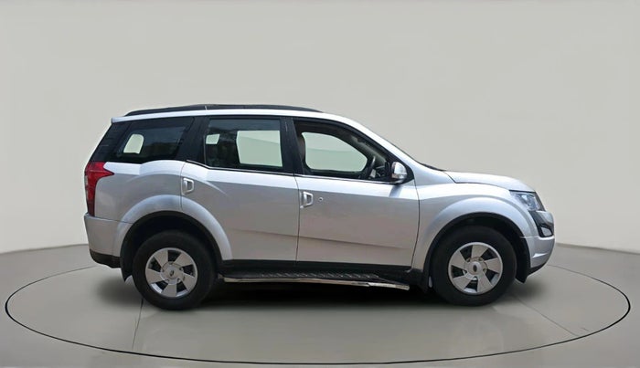 2017 Mahindra XUV500 W6, Diesel, Manual, 82,716 km, exterior