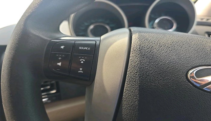 2017 Mahindra XUV500 W6, Diesel, Manual, 82,716 km, interior